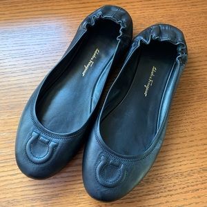 salvatore ferragamo vignola ballerina flats